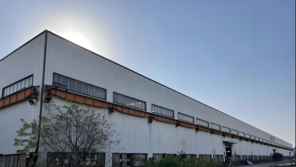 浦东两港大道附近7000平方仓库出租5000平方场地出租适海运