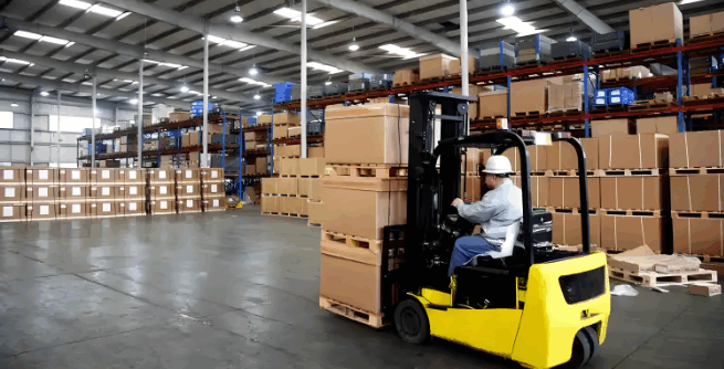 冷库型叉车的硬件要求与运用特点，冷库车的运用注意事项 