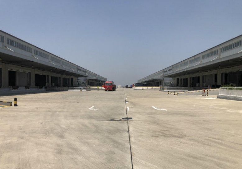 松江新桥丙二类仓库出租1.3万平高9米无需落税可分租