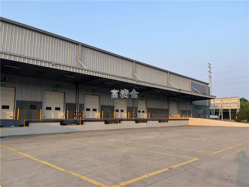 浦东租个仓库要多少钱？全面分析仓储行业及租赁价格。