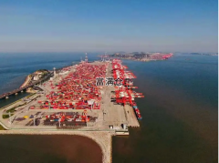 世界第一集装箱大港去年全年以2022万标箱吐量