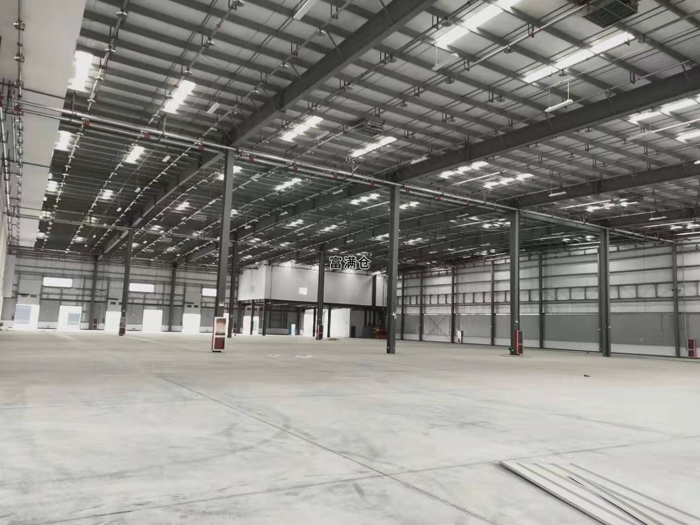 松江区快运高标仓库出租，满足您物流存储需求的理想选择